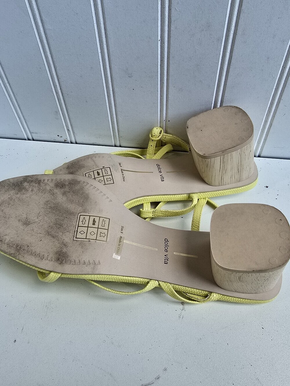 Dolce Vita Banita Sandals Women's US 9 Yellow Ankle Strap Block Heel  sv22 - Picture 11 of 11